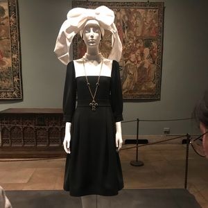 Meet your Posher, Eve